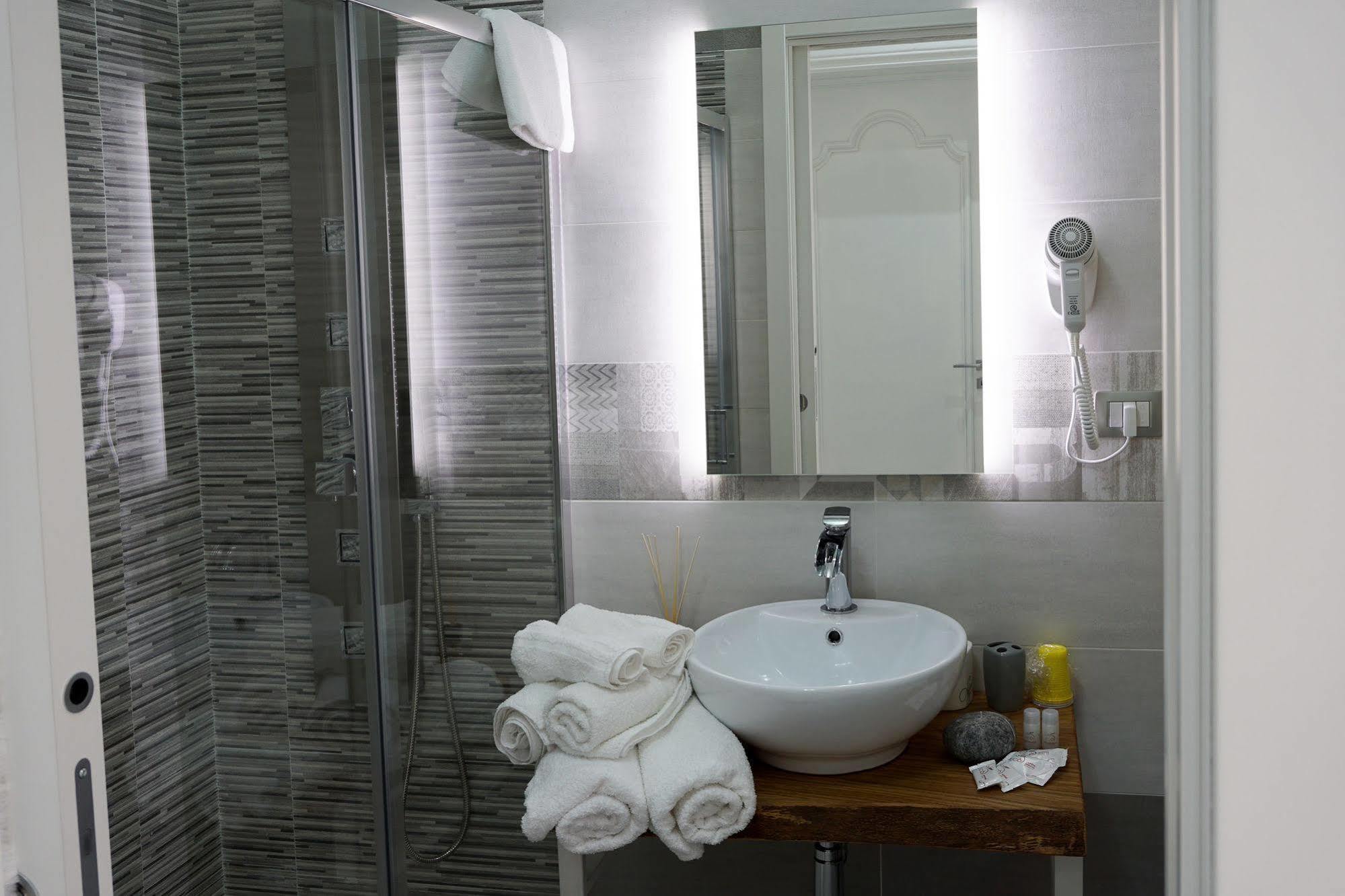 Mattandre Bed & Breakfast มอนเตโรนิดิเลชเช ภายนอก รูปภาพ